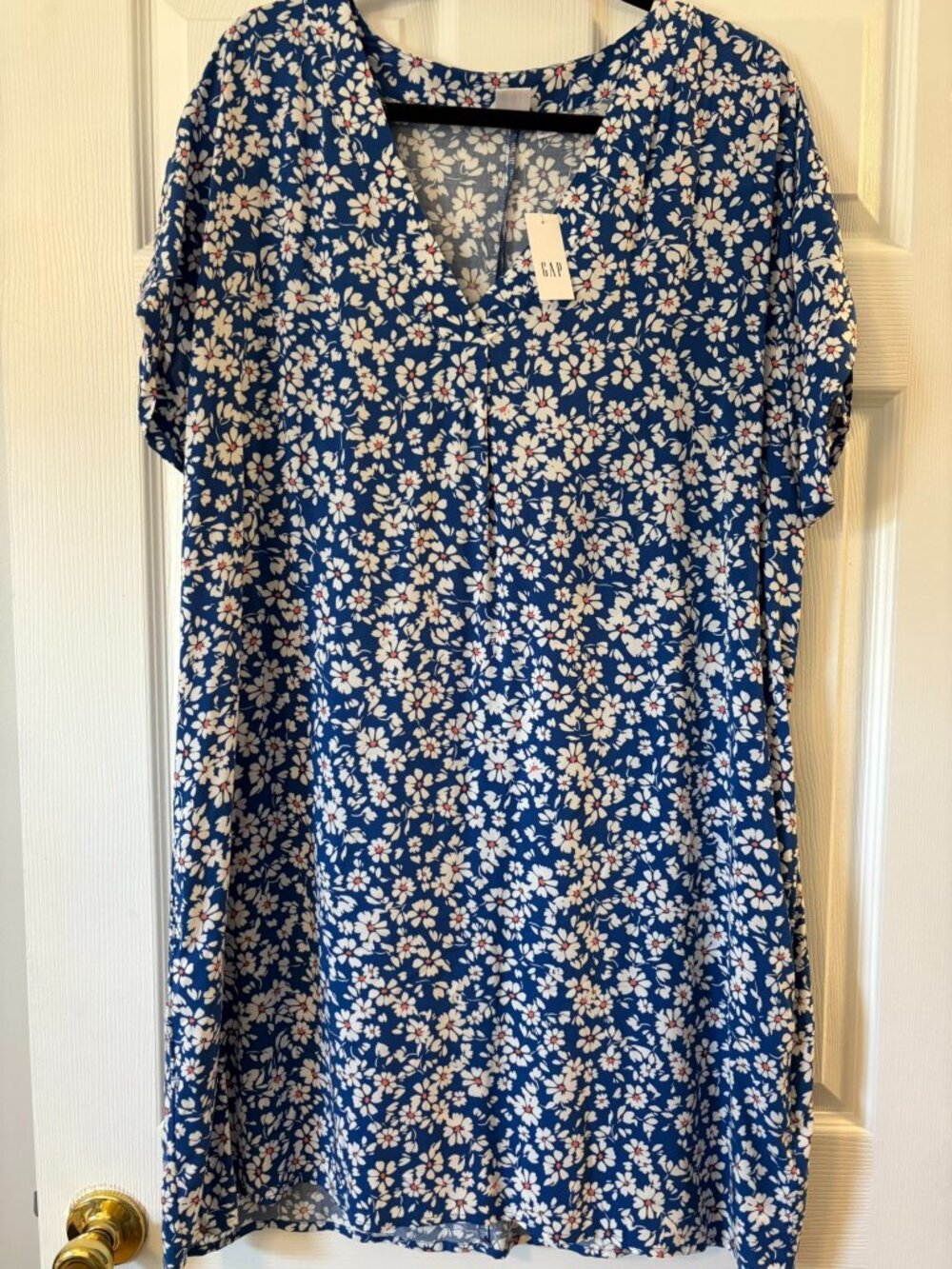 Gap Factory Blue Ditsy Floral Rayon V-Neck Dress with Pockets
